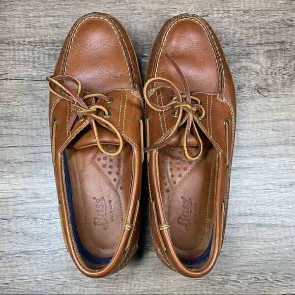BASS MEN'S 2-EYE BOAT SHOES SIZE: 9.5~COLOR: TAN - Picture 8 of 8